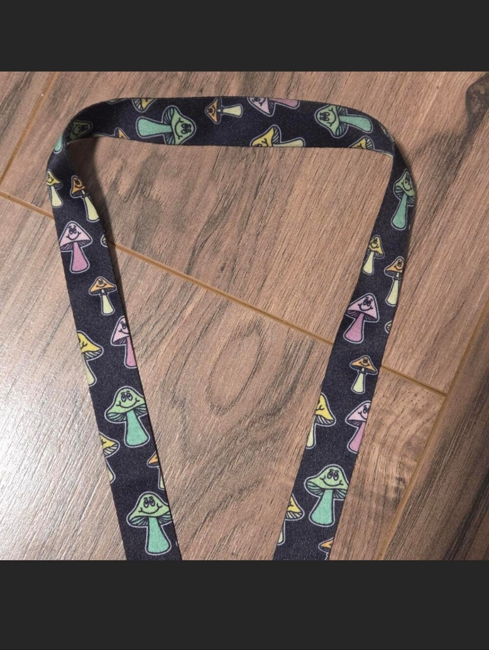 Neff Fun Guy Lanyard - Picture 4 of 4